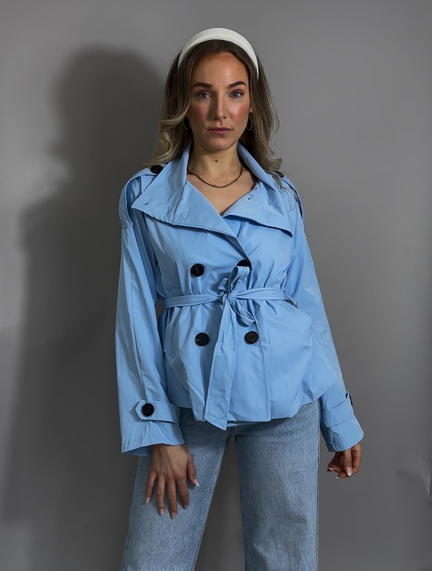 Kurzer Trenchcoat - Hellblau