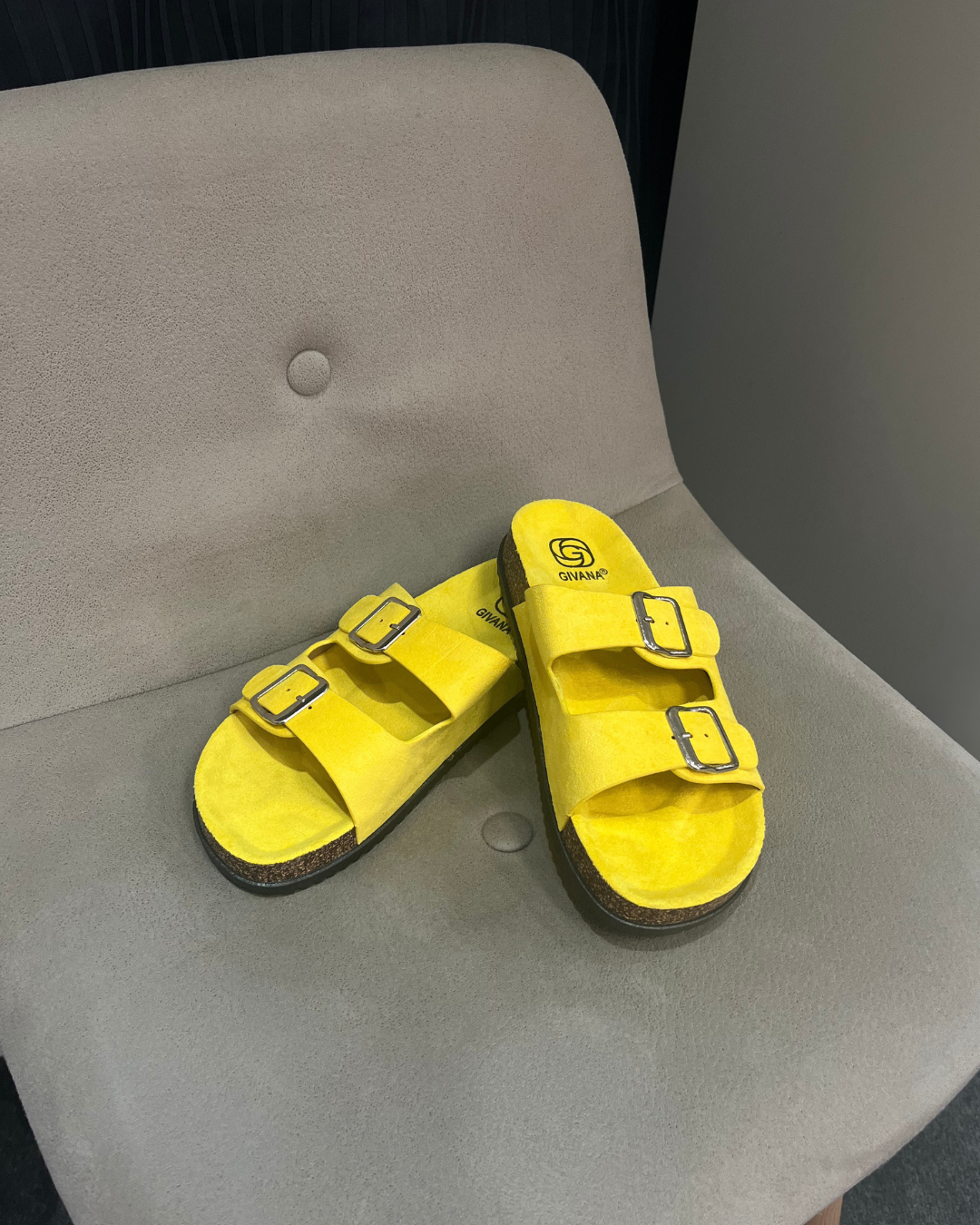 Velours-Sandalen SUNNY STEPS in Gelb