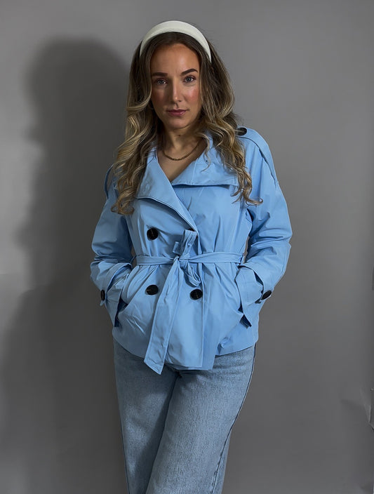 Kurzer Trenchcoat - Hellblau