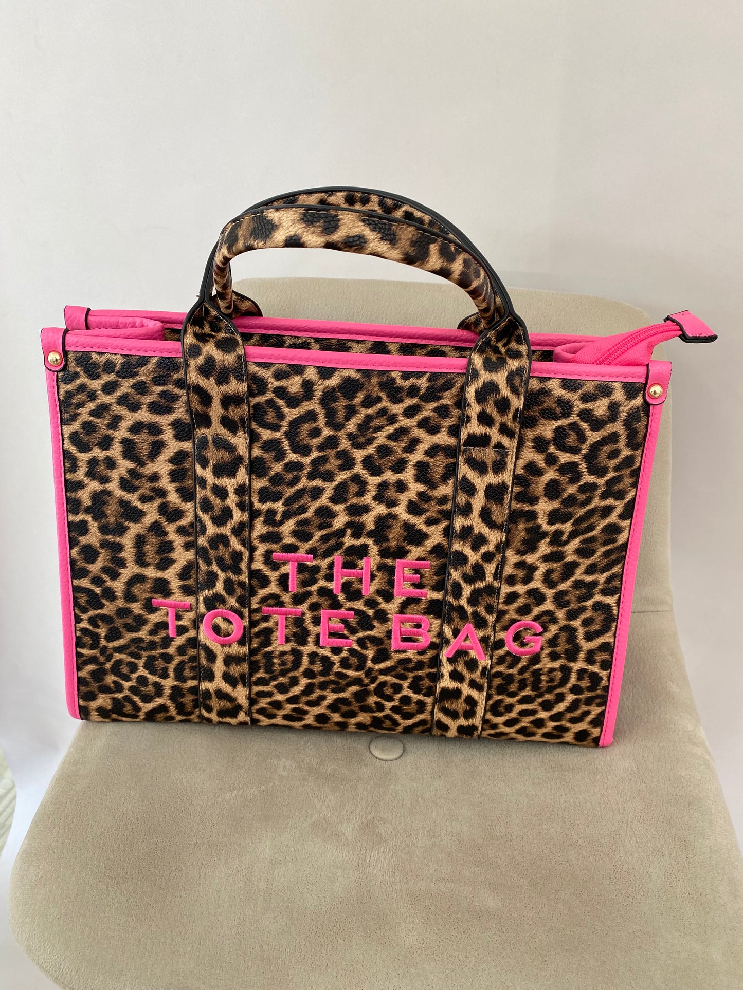 The Tote Bag - Leo