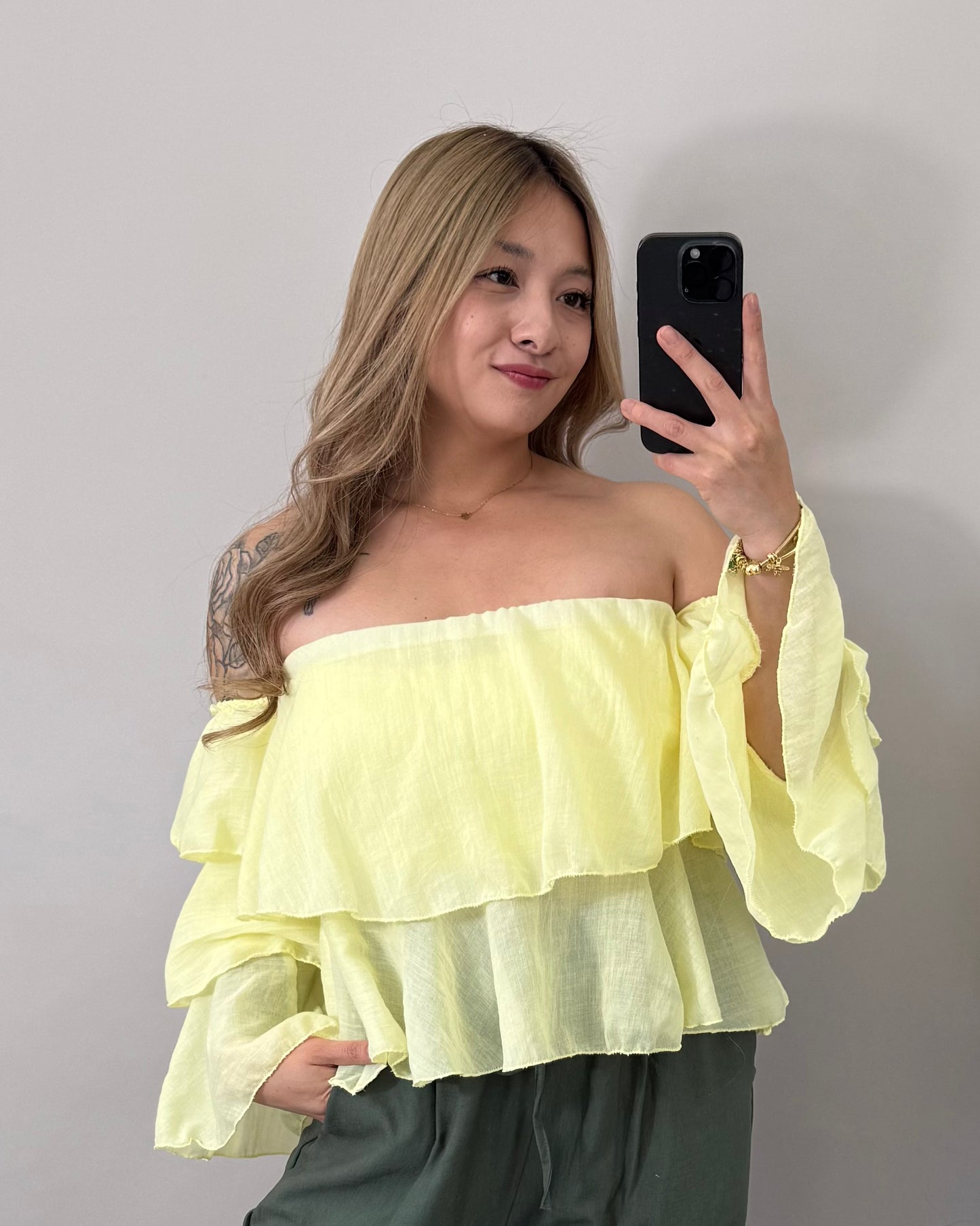 Off-Shoulder Volant-Bluse BREEZY ROMANCE in gelb
