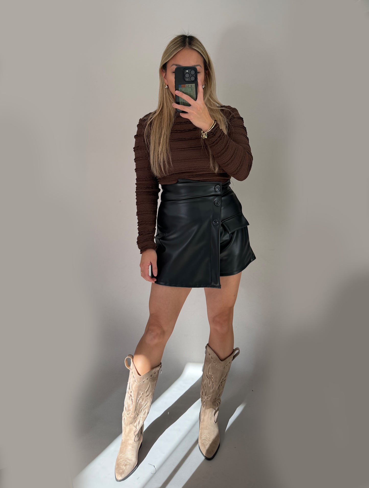 Kunstleder Hosenrock - Sara Schwarz